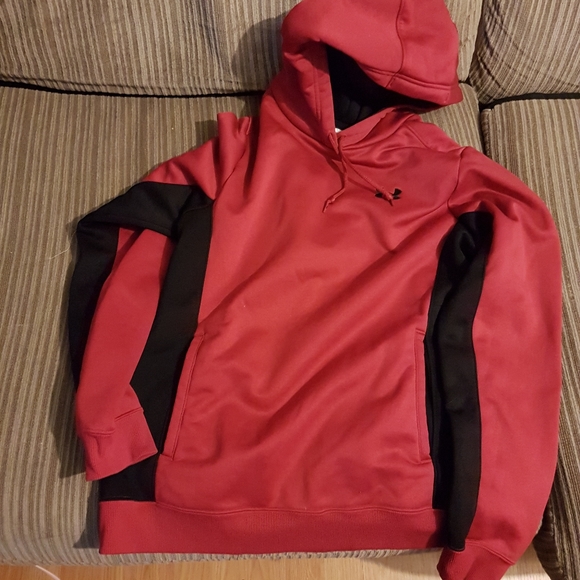 Under armour hoodie - Picture 2 of 2